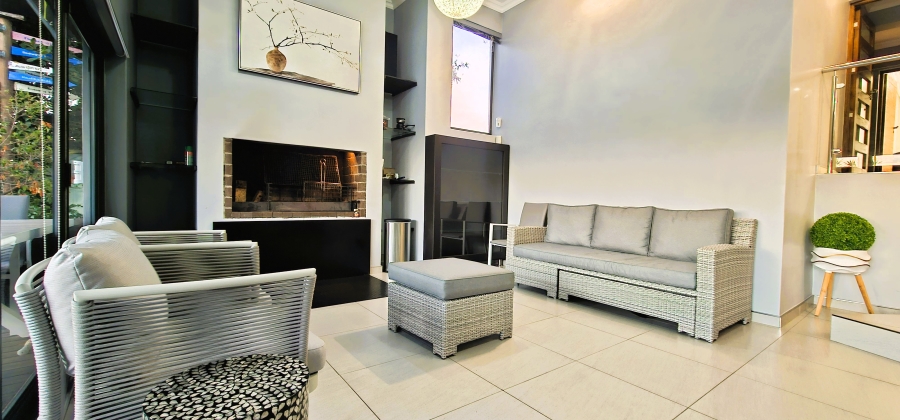 7 Bedroom Property for Sale in Country Club Western Cape